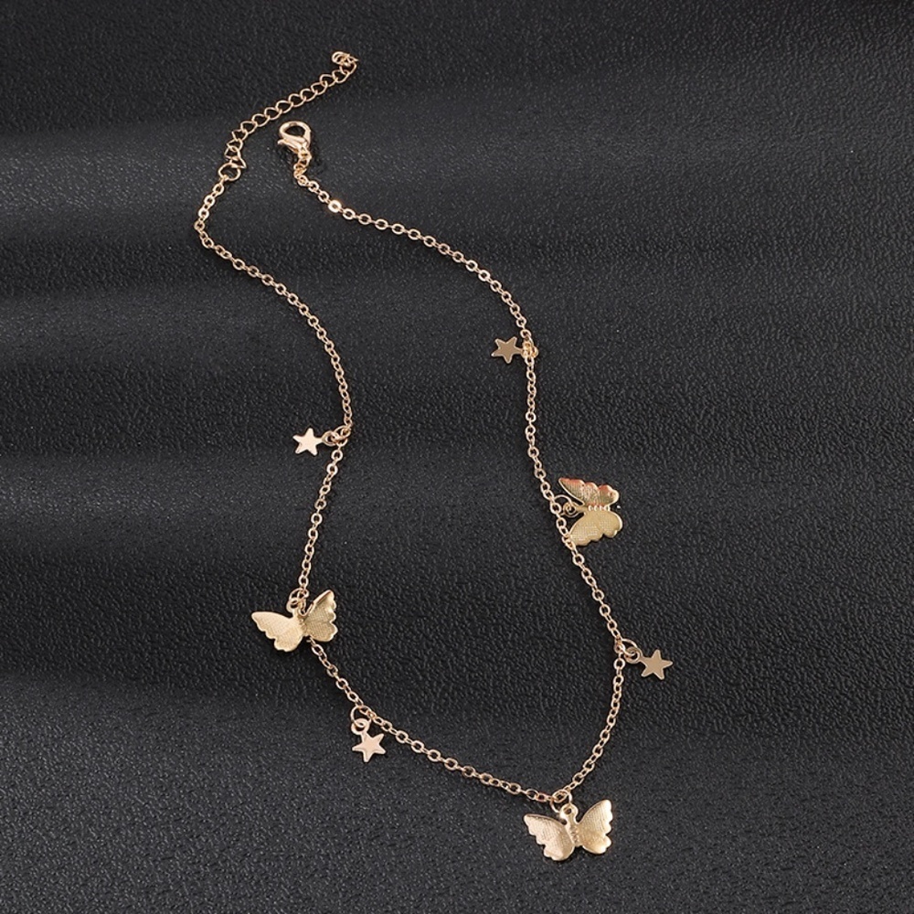 *BEAULAH* Gold Butterfly Charm Fashion Necklace